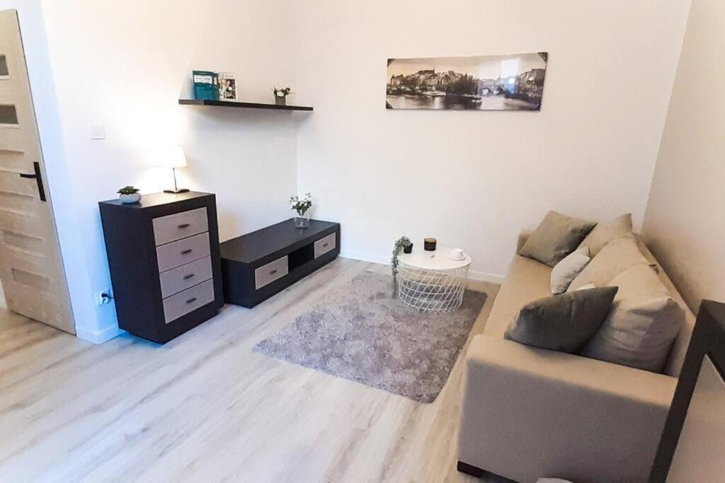 Rondo Onz Metro, Krochmalna 32A Street Varsovia Exterior foto