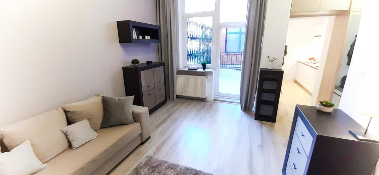 Rondo Onz Metro, Krochmalna 32A Street Varsovia Exterior foto